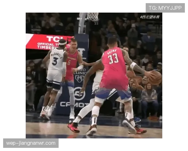 库兹马无球游走为比尔拉开空间比上季三分威胁更强