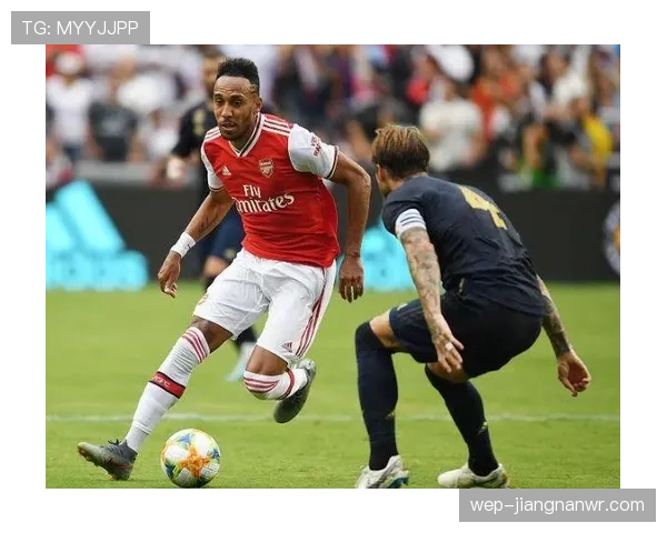 皇马防守稳定性下降原因显现，表现波动已逐步影响赛季竞争格局